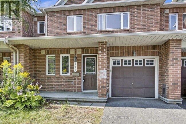 Building Photo - 418 Temiskaming Crescent