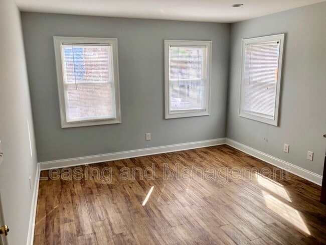 Photo - 16 Cannon St Apartment