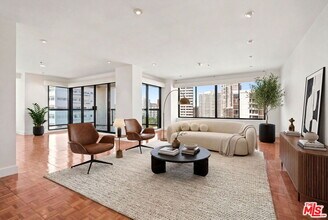 Building Photo - 10724 Wilshire Blvd