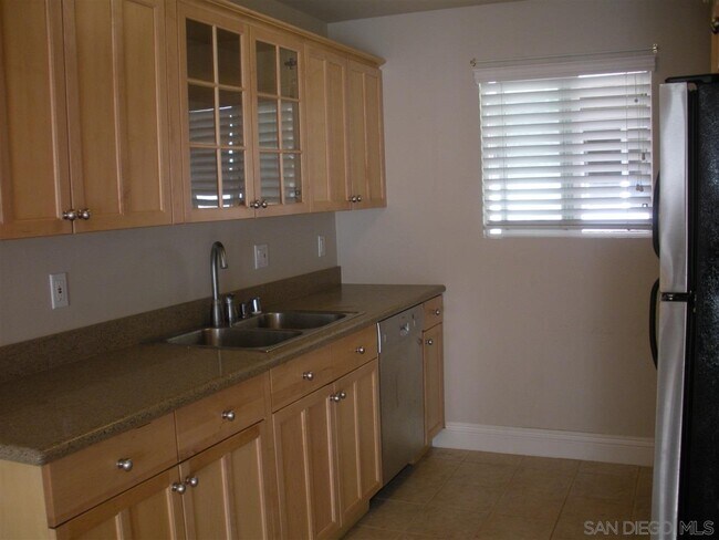 Foto del edificio - 1220 Seacoast Dr
