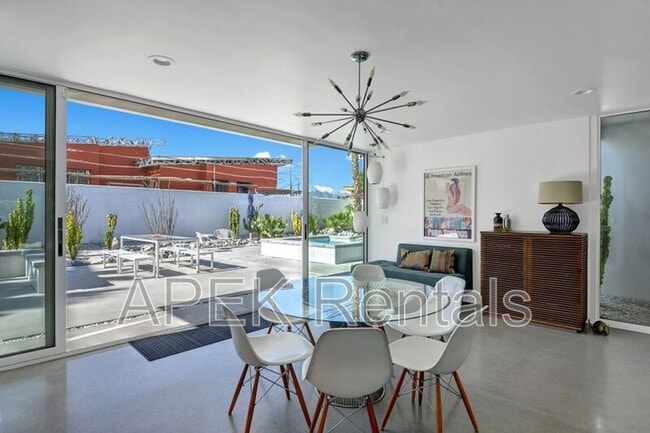 Foto del edificio - 3133 N Sunnyview Dr