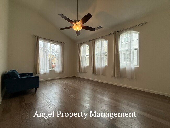 Building Photo - 3622 Sardinia Island Way