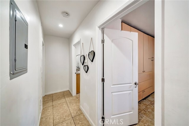 Building Photo - 6735 Elmer Ave