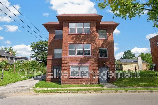 Foto del edificio - 1094 Oakwood Ave