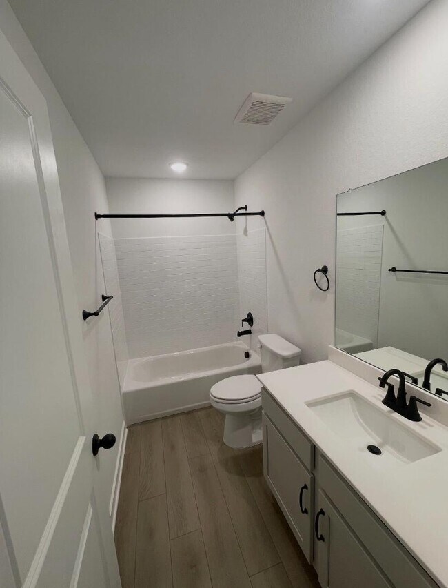 Foto del edificio - 12835 Lower Peach Wy
