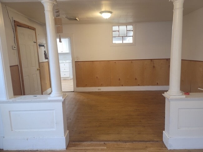 Building Photo - 39 Worcester St