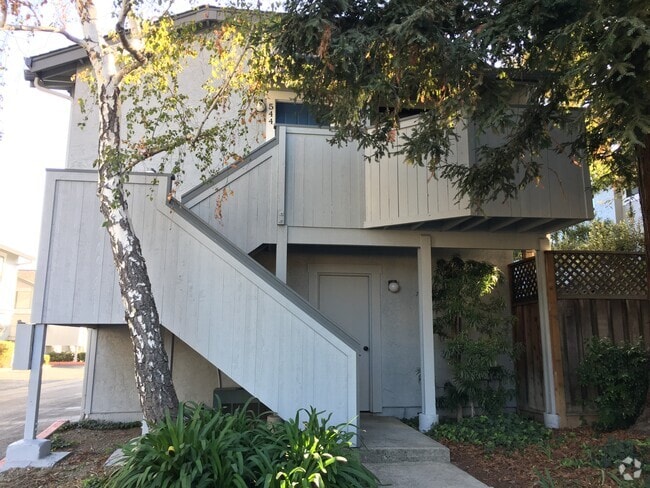 Building Photo - 544 Boxleaf Ct
