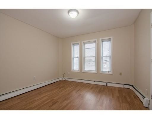 Building Photo - 232 E Haverhill St