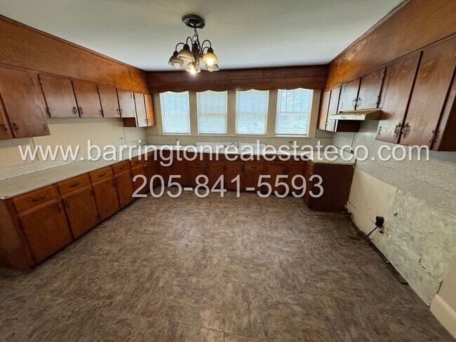 Building Photo - 2920 24th Street Ensley