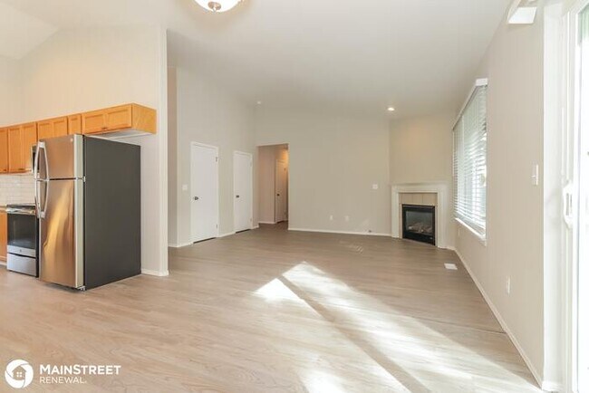 Building Photo - 18507 39th Ave E, Tacoma, WA 98446
