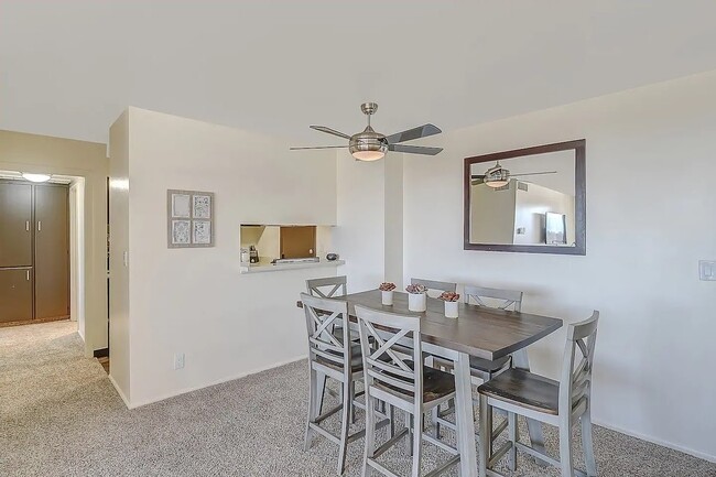 Dining Room - Hightower Apartments