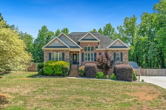 Building Photo - 187 Marbrook Dr
