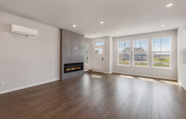 Building Photo - *$500 OFF First Month's Rent* Beautiful Ne...