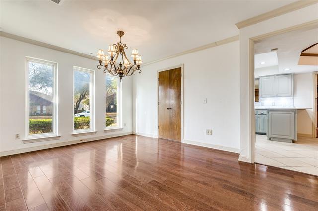 Foto del edificio - 10009 Chimney Hill Ln