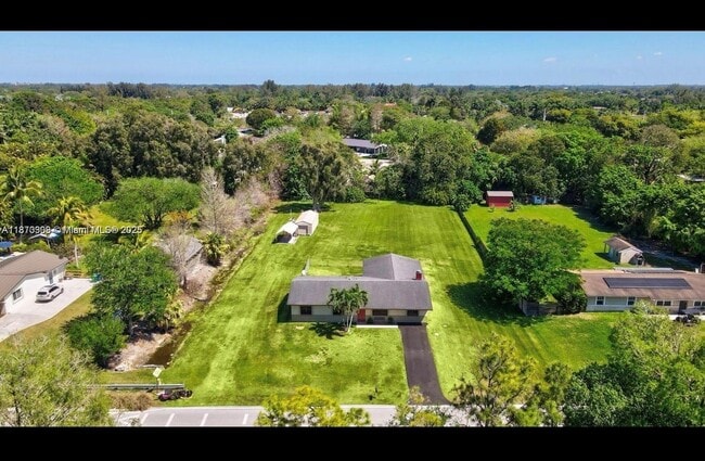 Foto del edificio - 6160 SW 188th Ave