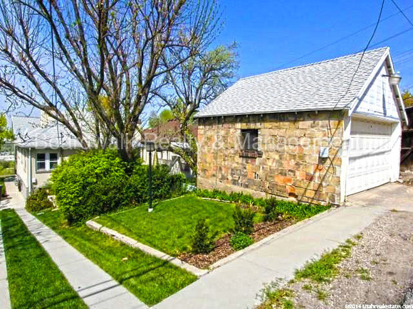 Building Photo - 548 N Columbus St