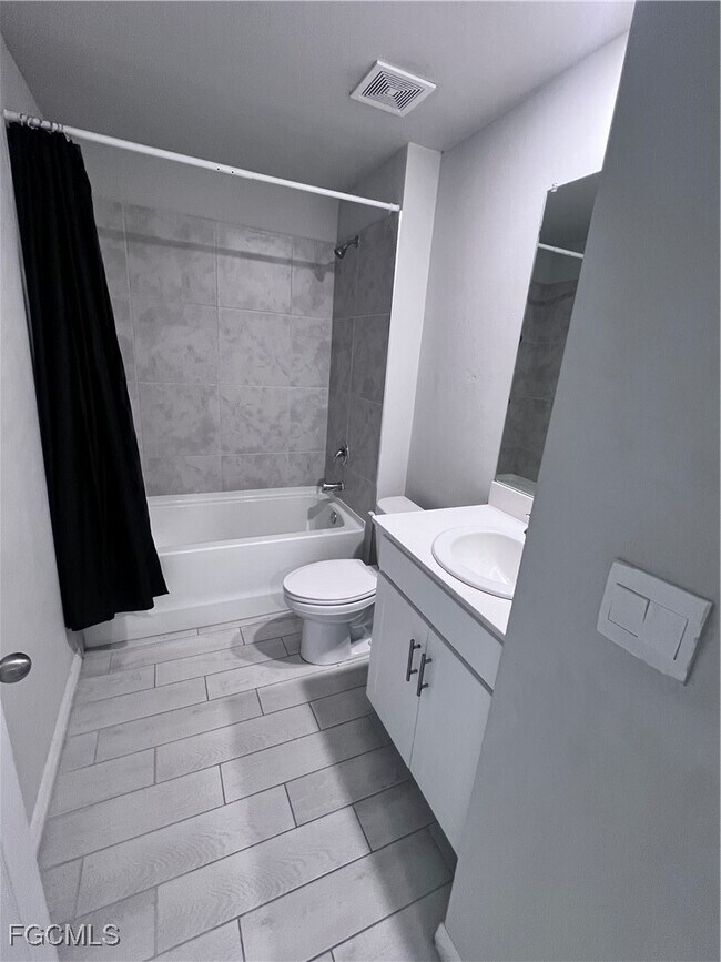 Building Photo - 7020 Ramrod Cir