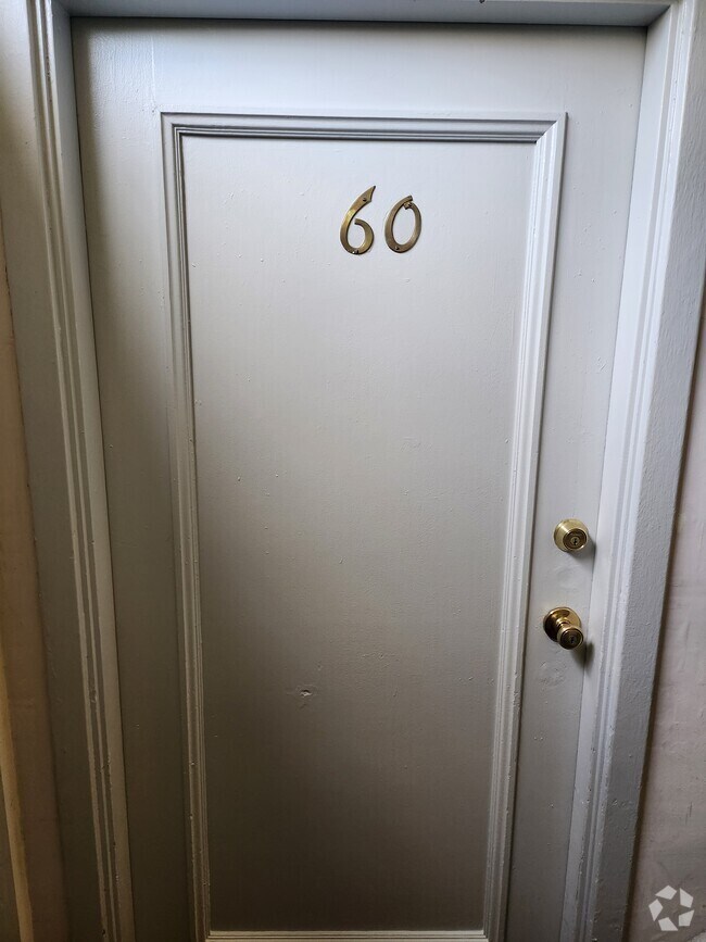 Rampart Village Apartments for Rent with High Ceilings Los Angeles