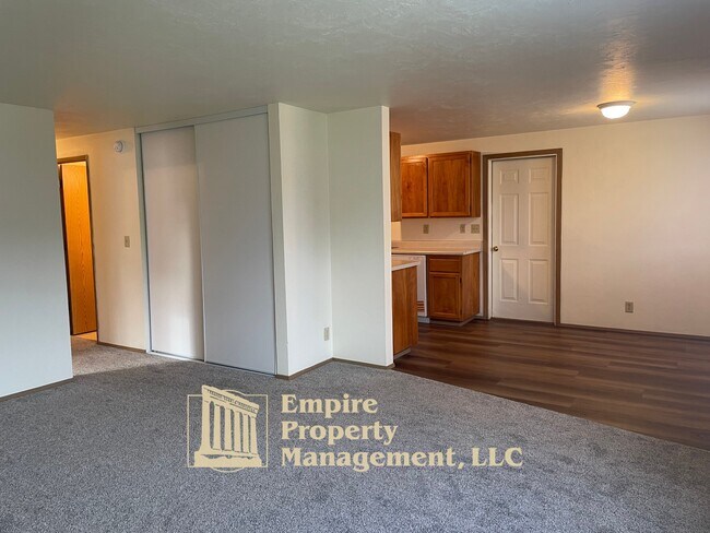 Foto del edificio - 3819 Dove Ln