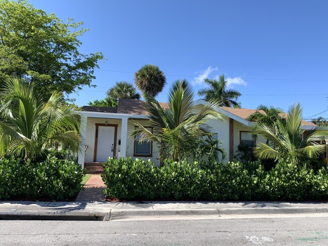 Foto del edificio - 245 Lytton Ct