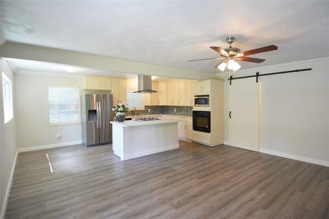 Building Photo - 12311 Dermott Dr