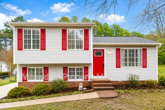 Building Photo - 2140 Mariner Cir