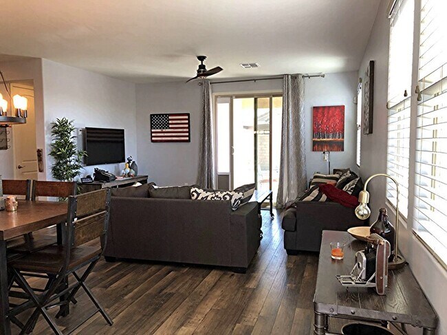 Foto del edificio - Nice Home with Upgrades in Vail School Dis...