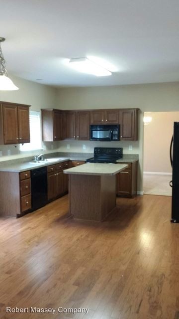 Foto del edificio - 2218 Morgan Ridge Ct