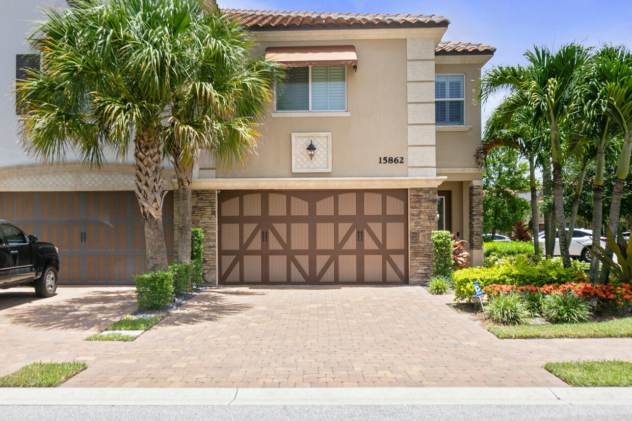 Foto principal - 15862 Binks Pointe Ter