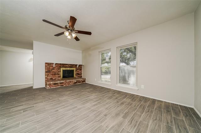 Building Photo - 3709 Red Oak Dr