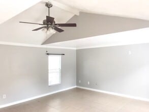 Building Photo - 1409 Wentworth St