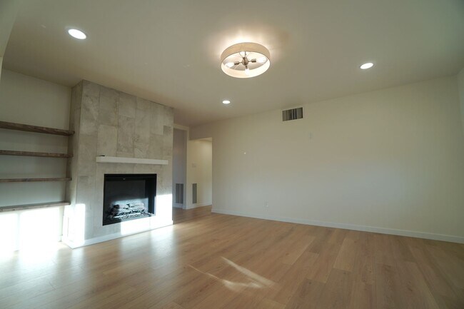 Foto del edificio - 2905 Mesa Rd