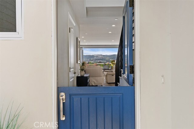 Foto del edificio - 24065 Windward Dr