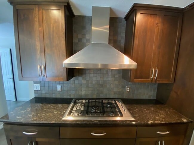 Building Photo - Gorgeous Home In Pinnacle Country Club!