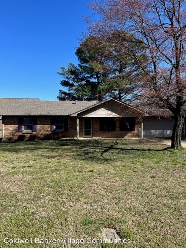 Building Photo - 3 br, 2 bath House - 908 Oakdale