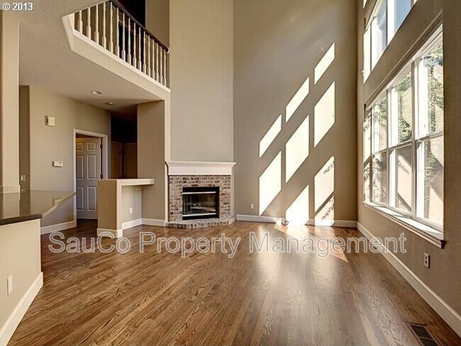 Foto del edificio - 15176 NW Decatur Way