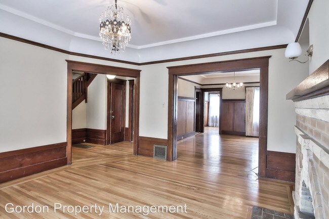 Building Photo - 3 br, 1.5 bath House - 291 24th Avenue
