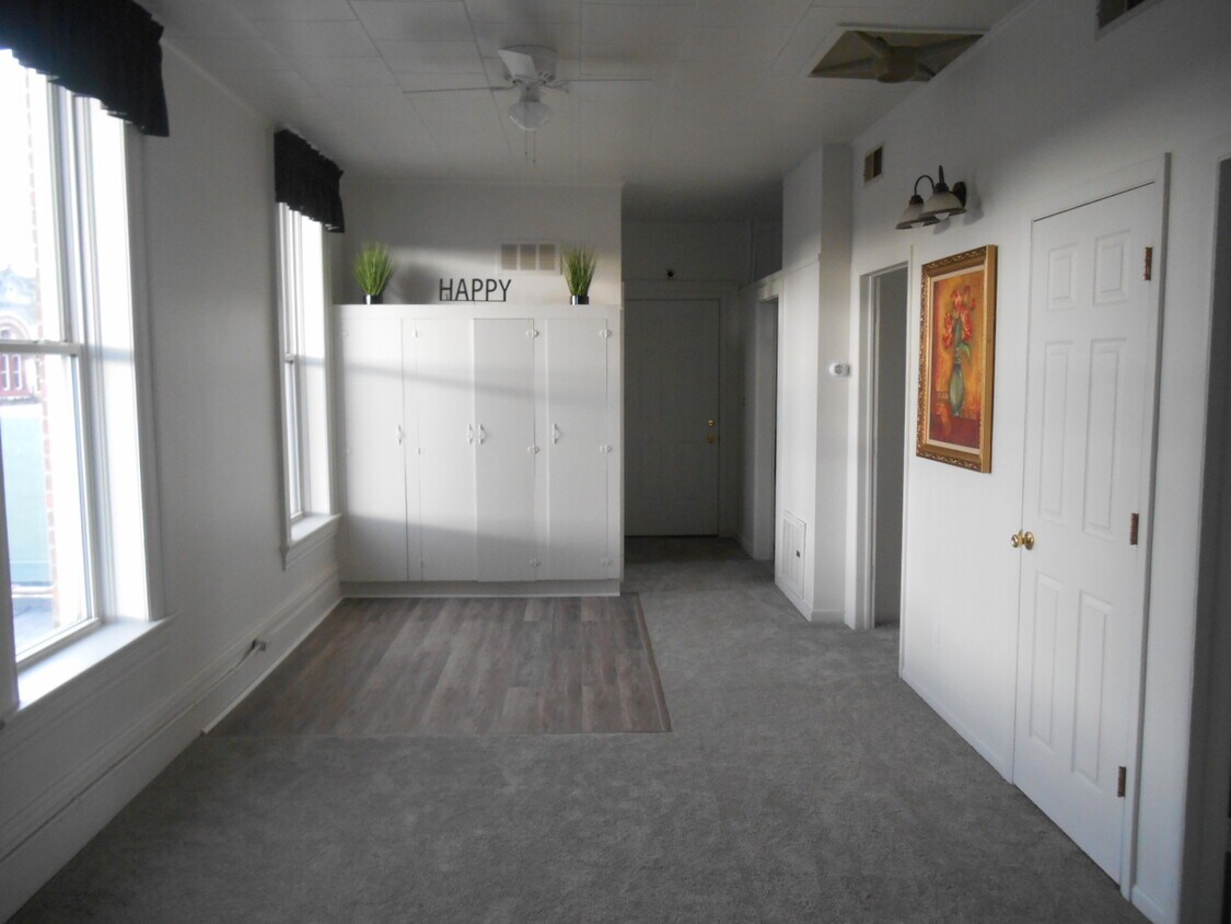 118 W Church St, Adrian, MI 49221 Townhome Rentals in Adrian MI