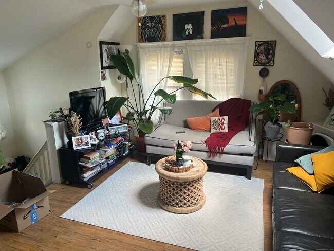 Foto del edificio - 855 Brewster St