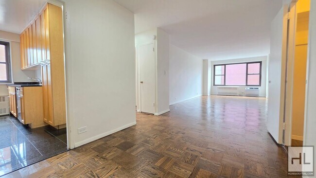 Foto del edificio - Bright Sixth-Floor One-Bedroom Near Union Square