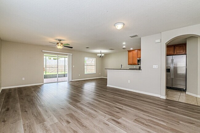 Foto del edificio - 3348 Thistledown Ln