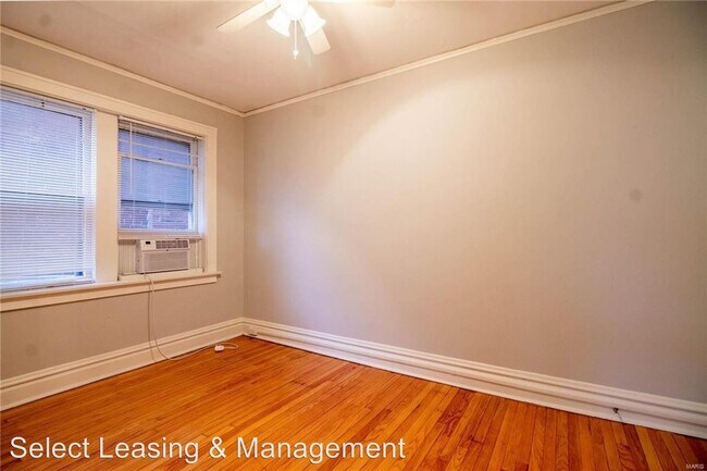 Foto del edificio - 4902-4906 Itaska St
