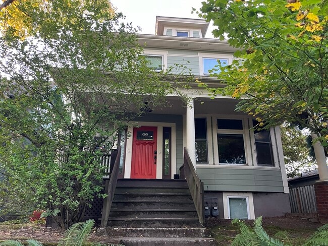 Building Photo - 4022 SE Salmon St