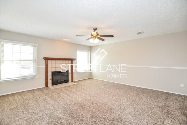 Building Photo - REDUCED- Charming 4 Bedroom in Cedar Hill!