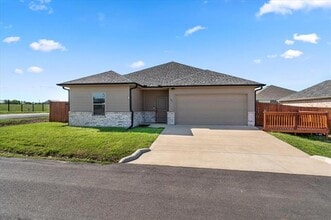 Building Photo - 301 Hoover Dr