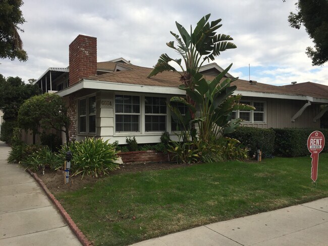 Foto del edificio - 6664 Wilkinson Ave