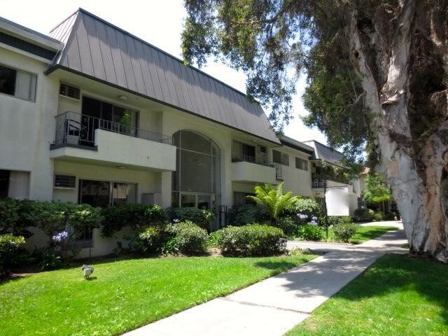 Building Photo - 1 bedroom in Los Angeles CA 90034