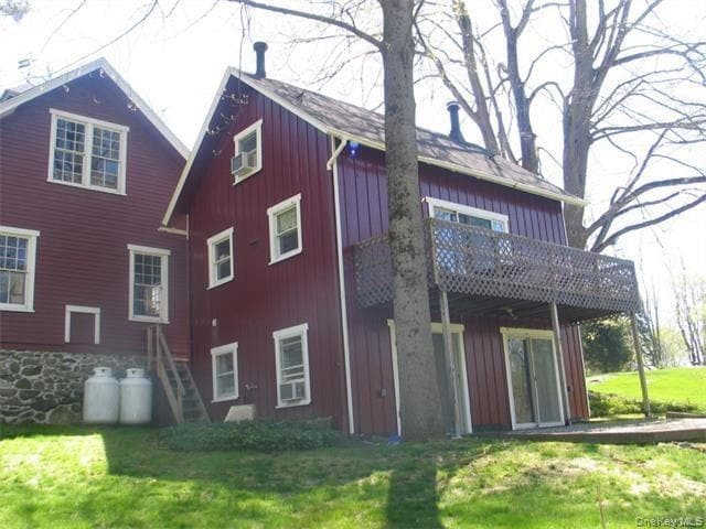 Building Photo - 703 Croton Lake Rd