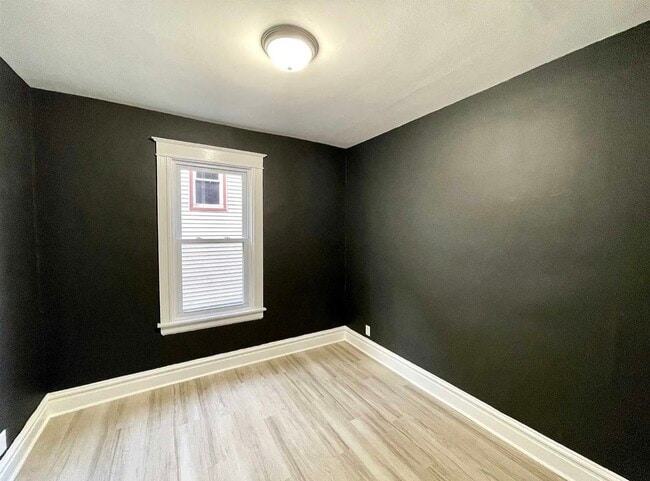 Bedroom 1 - 19 Lexington Ave
