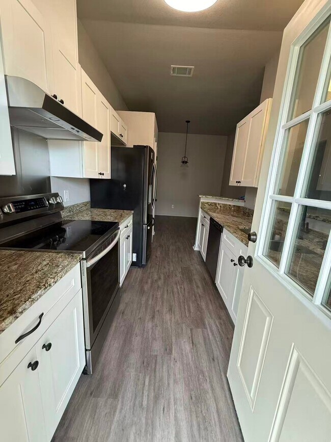 Foto del edificio - 4408 July Dr